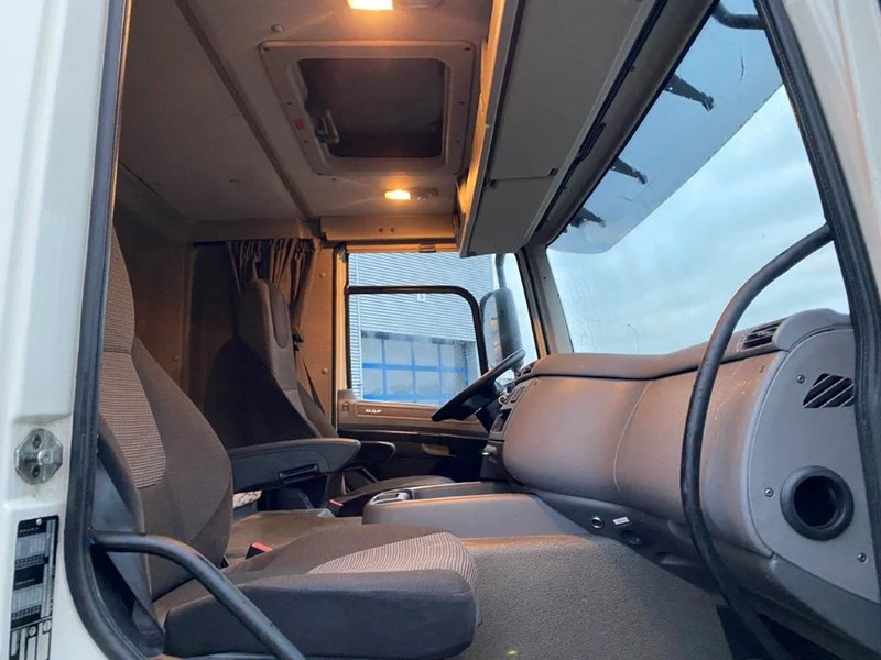 Ťahač DAF CF370 / NICE CLEAN NL TRUCK / TYRES 80% / AUTOMATIC / EURO-6 / 2015: obrázok 18