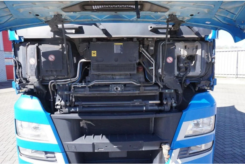 MAN TGX 18.400 / AUTOMATIC / DOUBLE TANK / ENGINE PROBLEMS / EURO-6 / 2016 - Ťahač: obrázok 5 MAN TGX 18.400 / AUTOMATIC / DOUBLE TANK / ENGINE PROBLEMS / EURO-6 / 2016 - Ťahač: obrázok 5