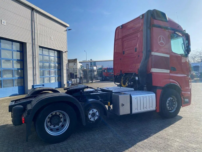 Mercedes-Benz Actros 2442 / 6x2 / NL TRUCK / TUV:01-06-2025 / PARKCOOL+HEAT / LWDS / FRIDGE / AUTOMATIC / EURO-6 / 2015 - Ťahač: obrázok 5 Mercedes-Benz Actros 2442 / 6x2 / NL TRUCK / TUV:01-06-2025 / PARKCOOL+HEAT / LWDS / FRIDGE / AUTOMATIC / EURO-6 / 2015 - Ťahač: obrázok 5