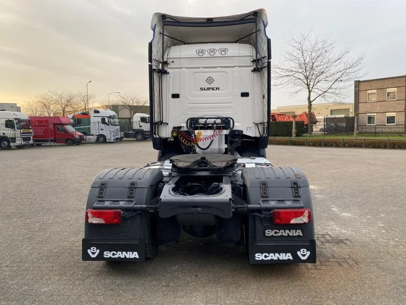 Scania R520 / RETARDER / DOUBLE TANK / AUTOMATIC / PARK-COOL / EURO-6 / 2015 - Ťahač: obrázok 4 Scania R520 / RETARDER / DOUBLE TANK / AUTOMATIC / PARK-COOL / EURO-6 / 2015 - Ťahač: obrázok 4