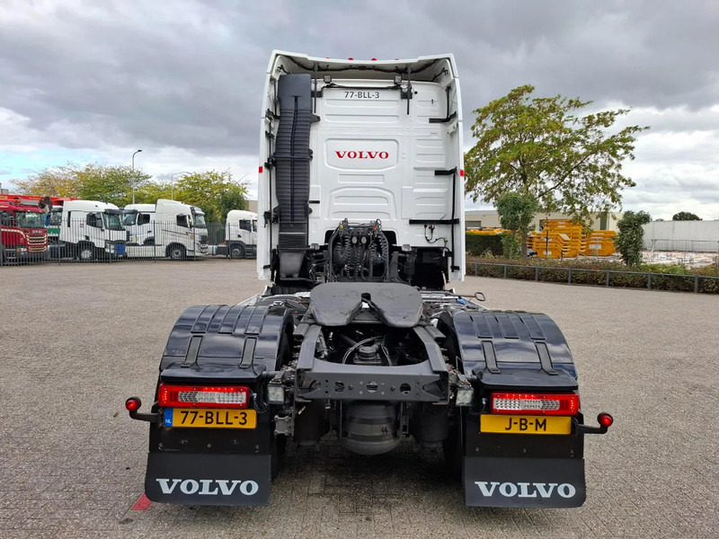 Volvo FH4-460 / CLEAN NL TRUCK / VEB+ / ADR / ACC / LWDS / DAS / DOUBLE TANK / LEATHER / FRIDGE / ALCOA / EURO-6 / 2016 - Ťahač: obrázok 4 Volvo FH4-460 / CLEAN NL TRUCK / VEB+ / ADR / ACC / LWDS / DAS / DOUBLE TANK / LEATHER / FRIDGE / ALCOA / EURO-6 / 2016 - Ťahač: obrázok 4