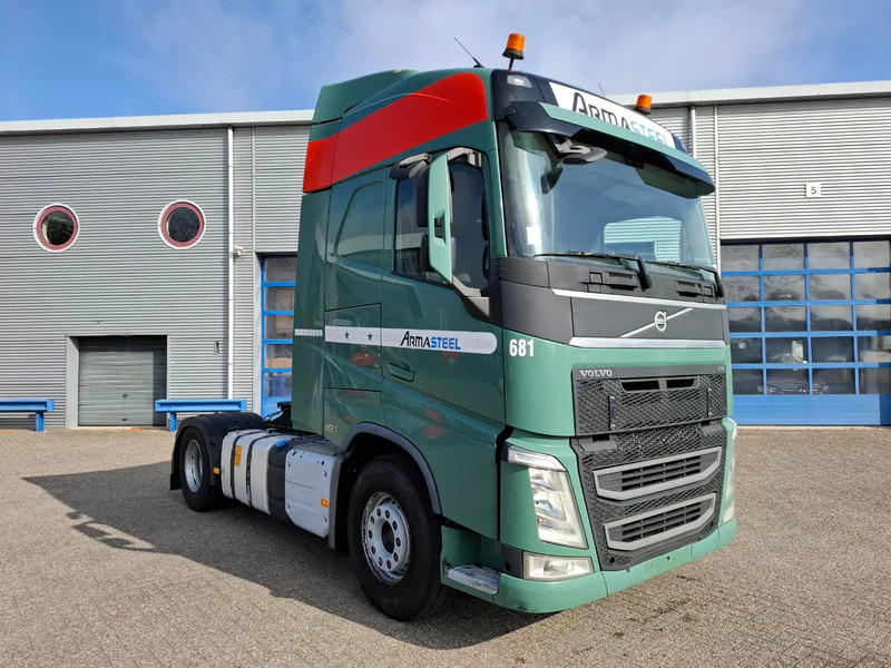 Volvo FH4-460 / VEB+ / DOUBLE TANK / FRIDGE / AIRCO / AUTOMATIC / EURO-6 / 2014 - Ťahač: obrázok 2 Volvo FH4-460 / VEB+ / DOUBLE TANK / FRIDGE / AIRCO / AUTOMATIC / EURO-6 / 2014 - Ťahač: obrázok 2