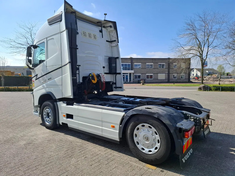 Volvo FH4-460 / VEB+ / DOUBLE TANK / FRIDGE / AUTOMATIC / EURO-6 / 2018 - Ťahač: obrázok 3 Volvo FH4-460 / VEB+ / DOUBLE TANK / FRIDGE / AUTOMATIC / EURO-6 / 2018 - Ťahač: obrázok 3