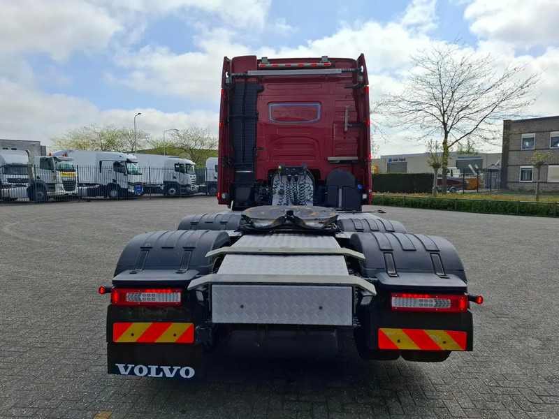 Volvo FH4-540 / 6X4 / BIG AXLE / HYDRAULICS / VEB+ / DYNAMIC STEERING / NAVI / ACC / LWDS / FULL-AIR / LEATHER / AUTOMATIC / EURO-6 / - Ťahač: obrázok 4 Volvo FH4-540 / 6X4 / BIG AXLE / HYDRAULICS / VEB+ / DYNAMIC STEERING / NAVI / ACC / LWDS / FULL-AIR / LEATHER / AUTOMATIC / EURO-6 / - Ťahač: obrázok 4