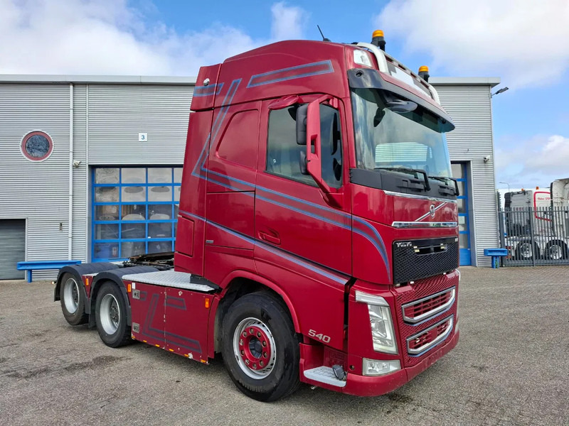 Volvo FH4-540 / 6X4 / BIG AXLE / HYDRAULICS / VEB+ / DYNAMIC STEERING / NAVI / ACC / LWDS / FULL-AIR / LEATHER / AUTOMATIC / EURO-6 / - Ťahač: obrázok 2 Volvo FH4-540 / 6X4 / BIG AXLE / HYDRAULICS / VEB+ / DYNAMIC STEERING / NAVI / ACC / LWDS / FULL-AIR / LEATHER / AUTOMATIC / EURO-6 / - Ťahač: obrázok 2