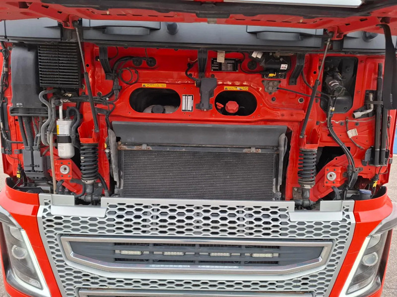 Podvozek s kabinou Volvo FH16-750 / VEB+ / ONLY:349761 KM / 9TON FRONT AXLE / INLINER / TECHNICAL 60TON / FULL-AIR / AUTOMATIC / EURO-6 / 2016: obrázok 7