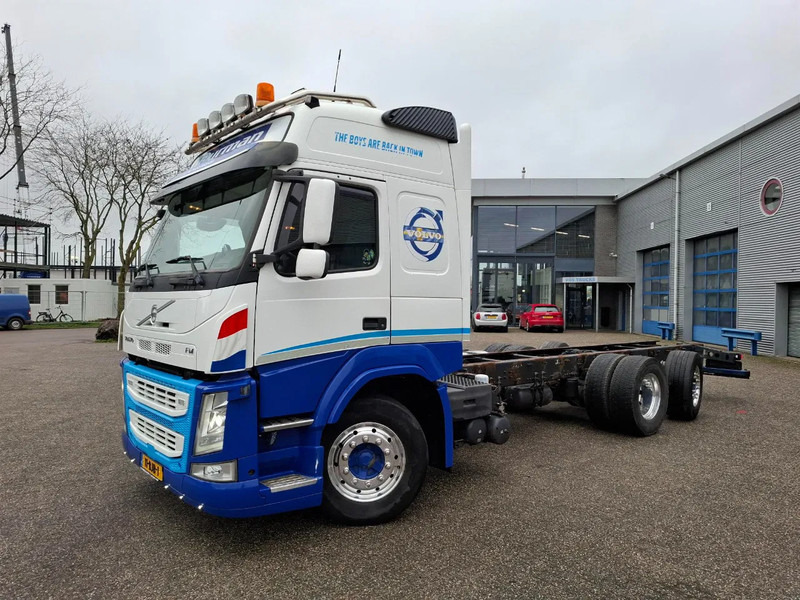 Volvo FM11-460 / NL TRUCK / LIFT+LENKACHSE / ONLY:355342 KM / DYNAMIC STEERING / LWDS / NAVI / ALCOA / TUV:07-01-2026 / INLINER / EURO - Podvozek s kabinou: obrázok 2 Volvo FM11-460 / NL TRUCK / LIFT+LENKACHSE / ONLY:355342 KM / DYNAMIC STEERING / LWDS / NAVI / ALCOA / TUV:07-01-2026 / INLINER / EURO - Podvozek s kabinou: obrázok 2