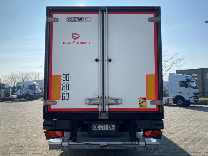 Volvo FM4-420 / COMPLETE COOL+FREEZE COMBI / CHEREAU / THROUGH-LOADING SYSTEM / 2XPLATFORM DHOLLANDIA / FREEZING LOCK / AUTOMATIC / EU - Chladirenské nákladné vozidlo: obrázok 4 Volvo FM4-420 / COMPLETE COOL+FREEZE COMBI / CHEREAU / THROUGH-LOADING SYSTEM / 2XPLATFORM DHOLLANDIA / FREEZING LOCK / AUTOMATIC / EU - Chladirenské nákladné vozidlo: obrázok 4