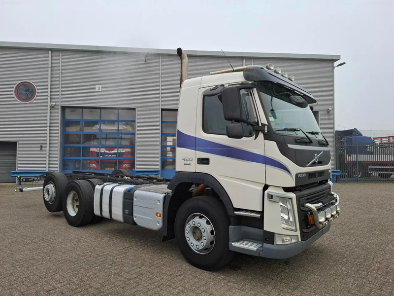 Volvo FM4-420 / VEB+ / LWDS / LIFT+LENKACHSE / ONLY:336223 KM / INLINER / AUTOMATIC / EURO-6 / 2018 - Podvozek s kabinou: obrázok 2 Volvo FM4-420 / VEB+ / LWDS / LIFT+LENKACHSE / ONLY:336223 KM / INLINER / AUTOMATIC / EURO-6 / 2018 - Podvozek s kabinou: obrázok 2