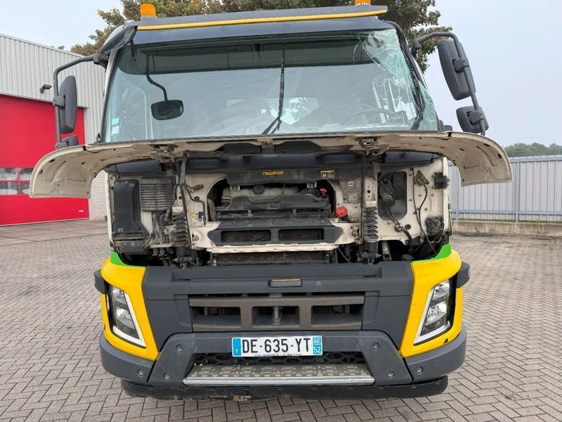 Leasing Volvo FMX 450 / ENGINE RUNNING / 8X4 / VEB / ONLY:260642 KM / PTO / LIFT+LENKACHSE / ALCOA / AUTOMATIC / EURO-6 / 2014 Volvo FMX 450 / ENGINE RUNNING / 8X4 / VEB / ONLY:260642 KM / PTO / LIFT+LENKACHSE / ALCOA / AUTOMATIC / EURO-6 / 2014: obrázok 6 Leasing Volvo FMX 450 / ENGINE RUNNING / 8X4 / VEB / ONLY:260642 KM / PTO / LIFT+LENKACHSE / ALCOA / AUTOMATIC / EURO-6 / 2014 Volvo FMX 450 / ENGINE RUNNING / 8X4 / VEB / ONLY:260642 KM / PTO / LIFT+LENKACHSE / ALCOA / AUTOMATIC / EURO-6 / 2014: obrázok 6