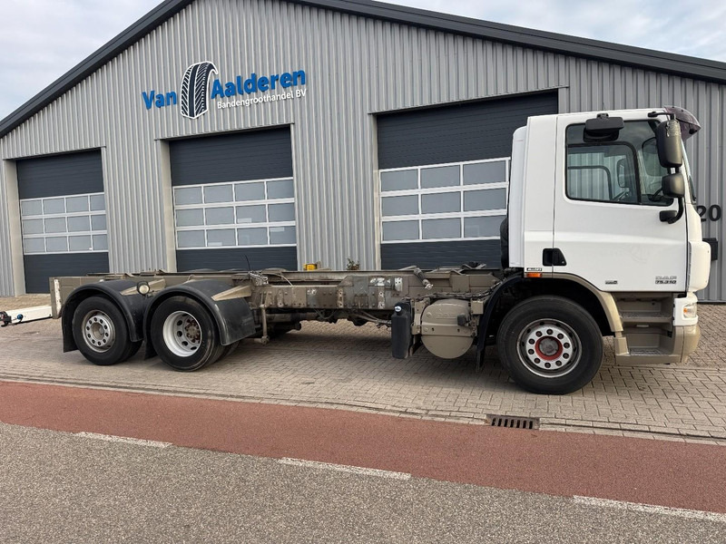 DAF CF75-310, ADR, PTO, 9.0 Ton Front-axle, WB:450 cm - Podvozek s kabinou: obrázok 2 DAF CF75-310, ADR, PTO, 9.0 Ton Front-axle, WB:450 cm - Podvozek s kabinou: obrázok 2