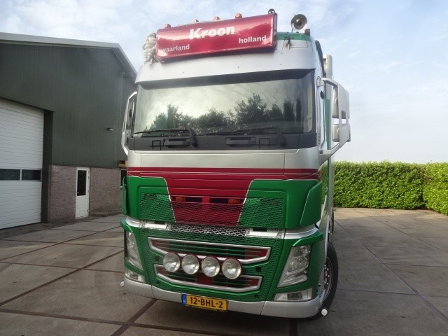 Volvo FH460 Loglift 125Z Crane Alu.Box ( Kran Kraan Grua ) - Auto s hydraulickou rukou: obrázok 2 Volvo FH460 Loglift 125Z Crane Alu.Box ( Kran Kraan Grua ) - Auto s hydraulickou rukou: obrázok 2