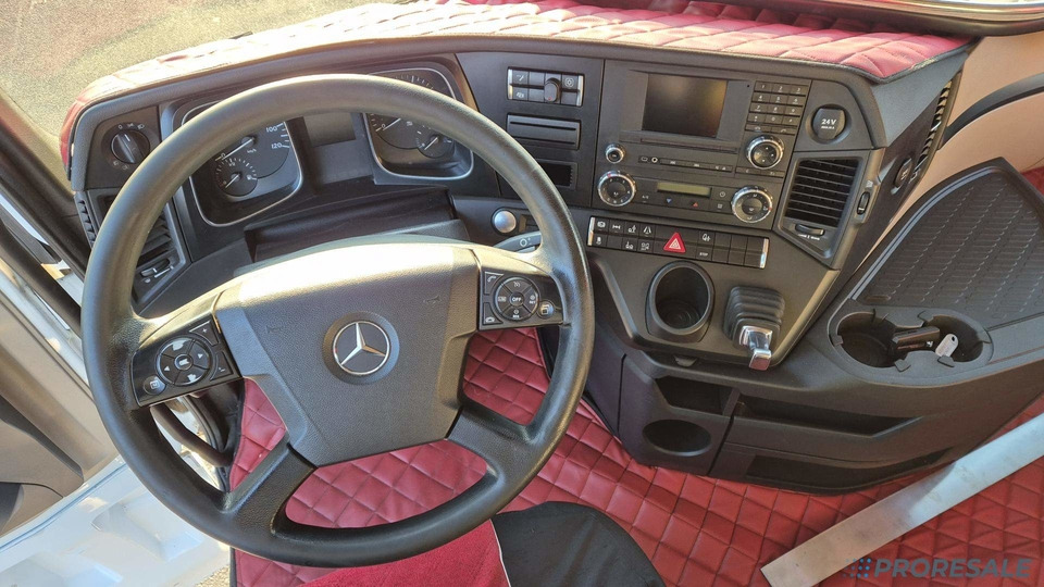 MERCEDES-BENZ ACTROS 2546 L 6X2 EURO 6 - pro přepravu BDF - Kontejnérový podvozek/ Výměnná nástavba: obrázok 4 MERCEDES-BENZ ACTROS 2546 L 6X2 EURO 6 - pro přepravu BDF - Kontejnérový podvozek/ Výměnná nástavba: obrázok 4