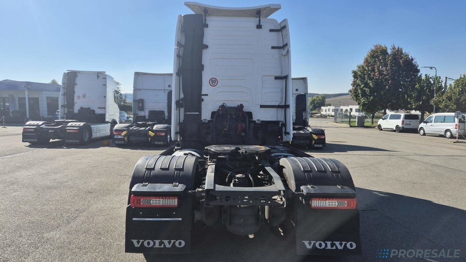VOLVO FH 460 GLOBE XL EURO 6 TURBOCOMPOUND - Ťahač: obrázok 3 VOLVO FH 460 GLOBE XL EURO 6 TURBOCOMPOUND - Ťahač: obrázok 3