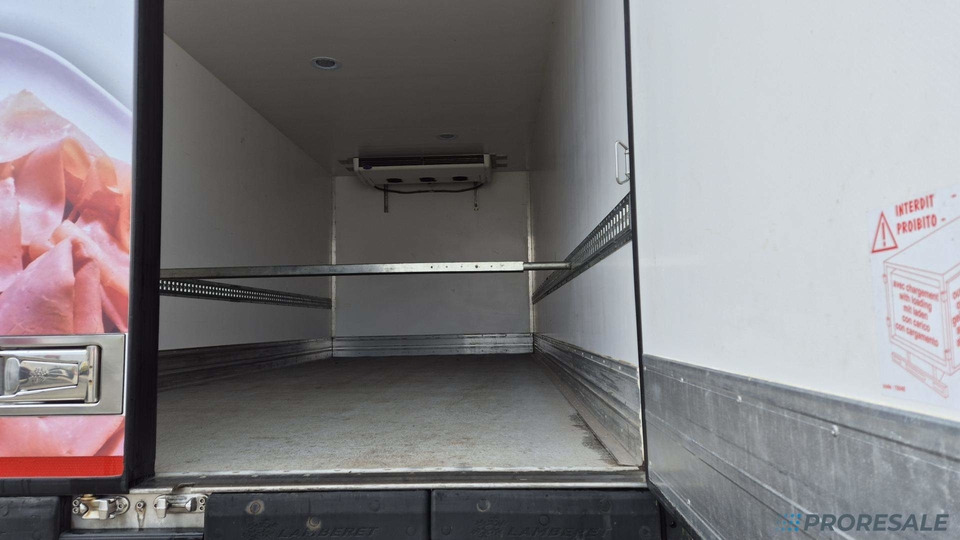 VOLVO FL 250 BB EURO 6 - mrazírna + CARRIER XARIOS 600 EL MAXI - Chladirenské nákladné vozidlo: obrázok 5 VOLVO FL 250 BB EURO 6 - mrazírna + CARRIER XARIOS 600 EL MAXI - Chladirenské nákladné vozidlo: obrázok 5