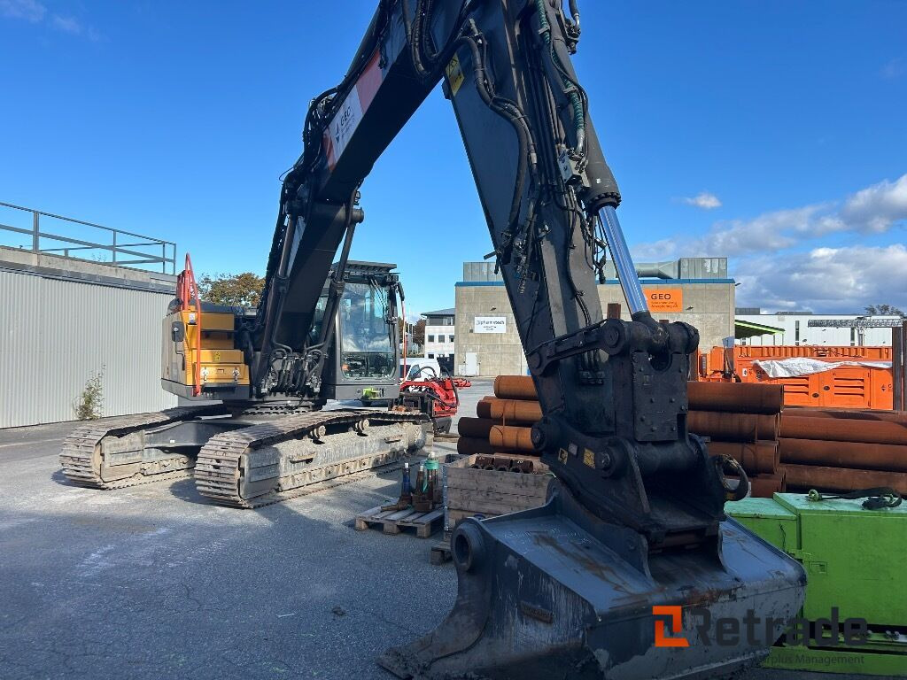 2018 Beltegraver 31750 kg Volvo EC 300 E nl + Bor rig-Spunt agregat-Rotortilt og skuffer - Pásové rýpadlo: obrázok 1 2018 Beltegraver 31750 kg Volvo EC 300 E nl + Bor rig-Spunt agregat-Rotortilt og skuffer - Pásové rýpadlo: obrázok 1