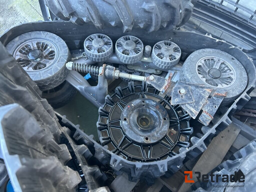 4 stk belter til UTV Komplett 2023 Mod - Diely pásového podvozku pre ATV/ Štvorkolka: obrázok 3 4 stk belter til UTV Komplett 2023 Mod - Diely pásového podvozku pre ATV/ Štvorkolka: obrázok 3