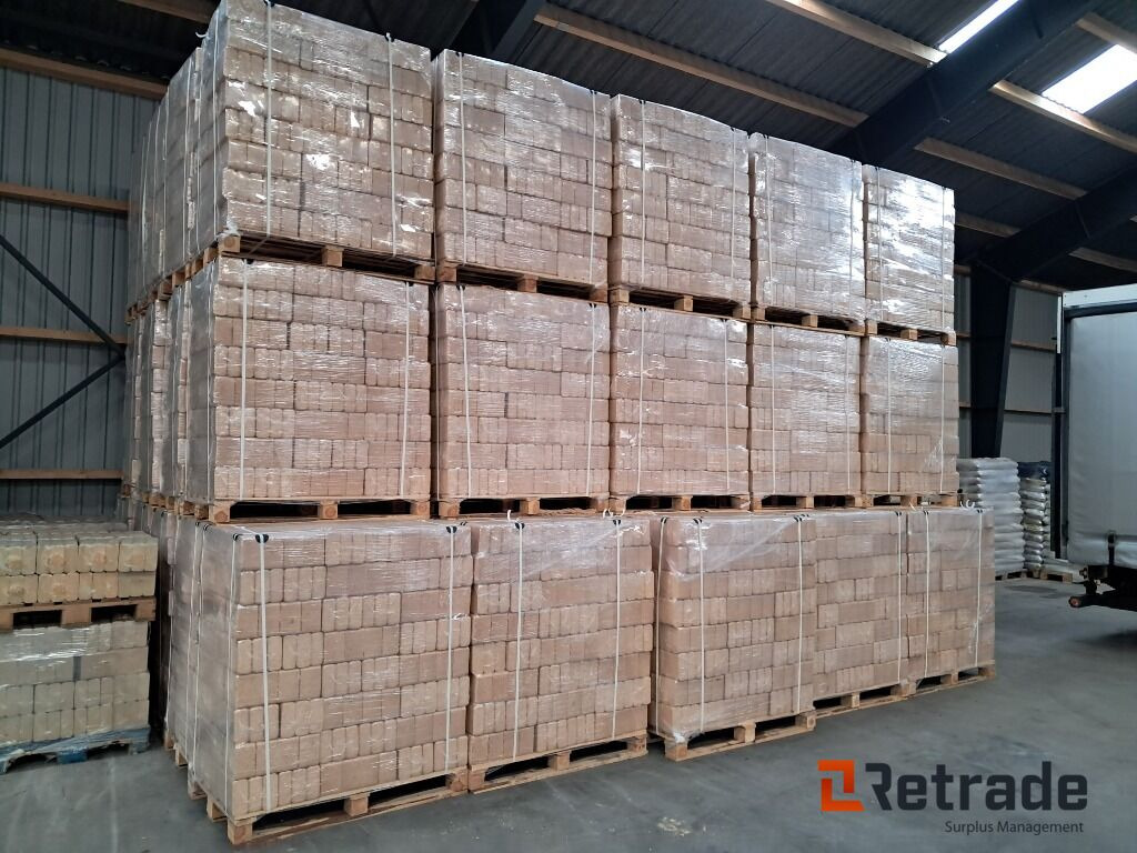 5 paller RUF træbriketter - Nástroj/ Vybavenie: obrázok 4 5 paller RUF træbriketter - Nástroj/ Vybavenie: obrázok 4