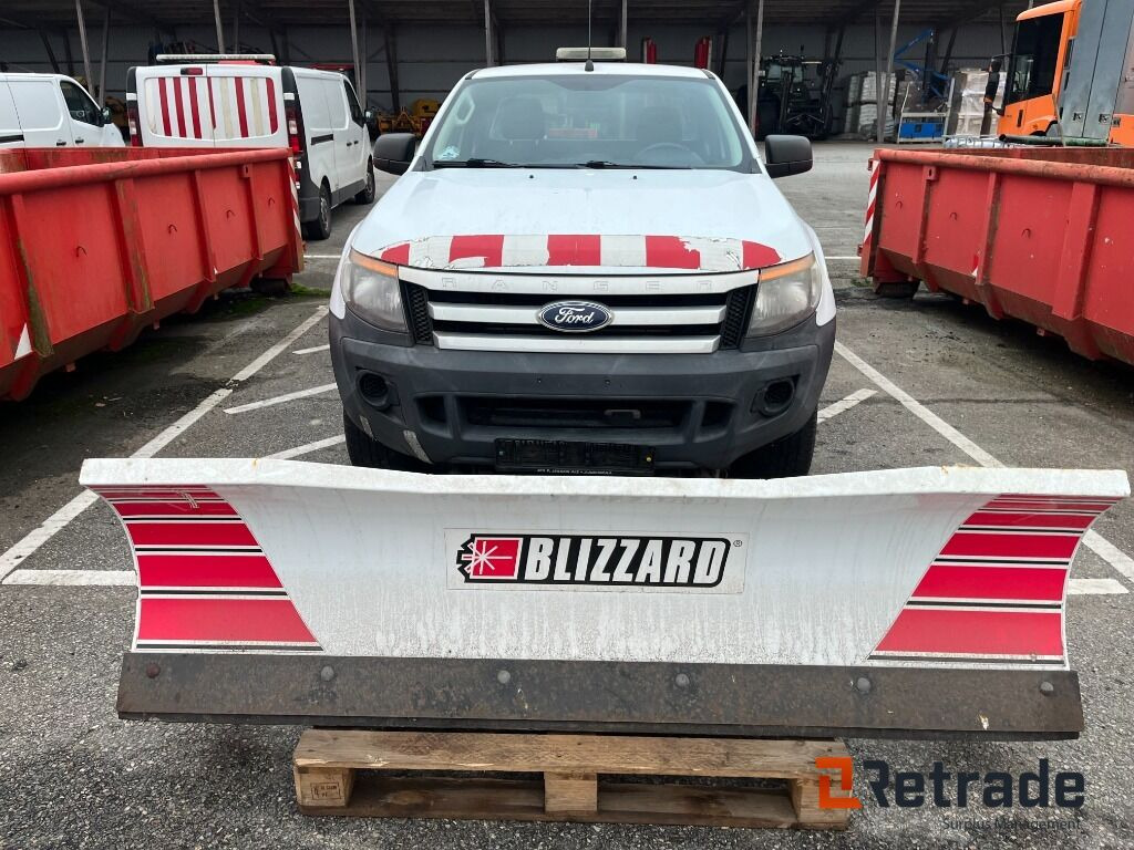 Ford Ranger 2.2 Tdci Rab Cab 4x4 Manuel med sneplov - Automobil: obrázok 5 Ford Ranger 2.2 Tdci Rab Cab 4x4 Manuel med sneplov - Automobil: obrázok 5