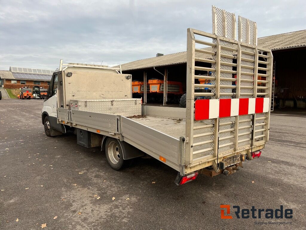 IVECO 35-180 3,0D med Alu-knæklad og læsserampe. - Automobil: obrázok 4 IVECO 35-180 3,0D med Alu-knæklad og læsserampe. - Automobil: obrázok 4