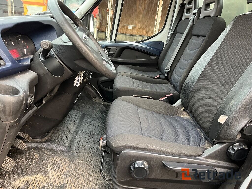 IVECO 35-180 3,0D med Alu-knæklad og læsserampe. - Automobil: obrázok 5 IVECO 35-180 3,0D med Alu-knæklad og læsserampe. - Automobil: obrázok 5