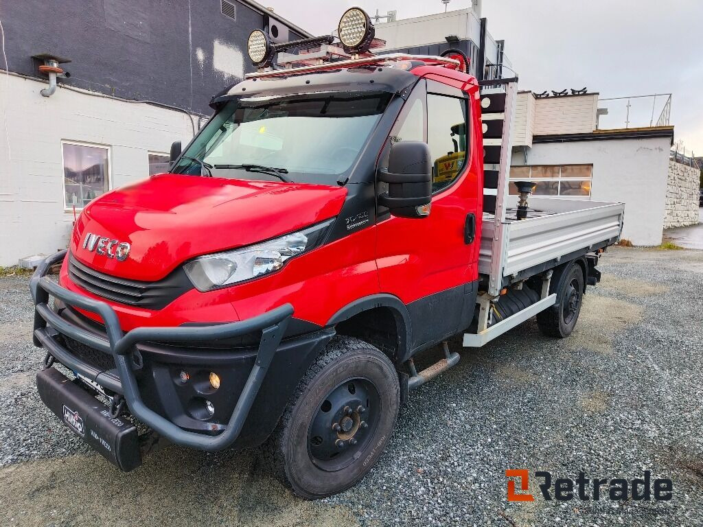 IVECO Daily 70W, 4X4 Tipp og Kran - Dodávka sklápač: obrázok 1 IVECO Daily 70W, 4X4 Tipp og Kran - Dodávka sklápač: obrázok 1