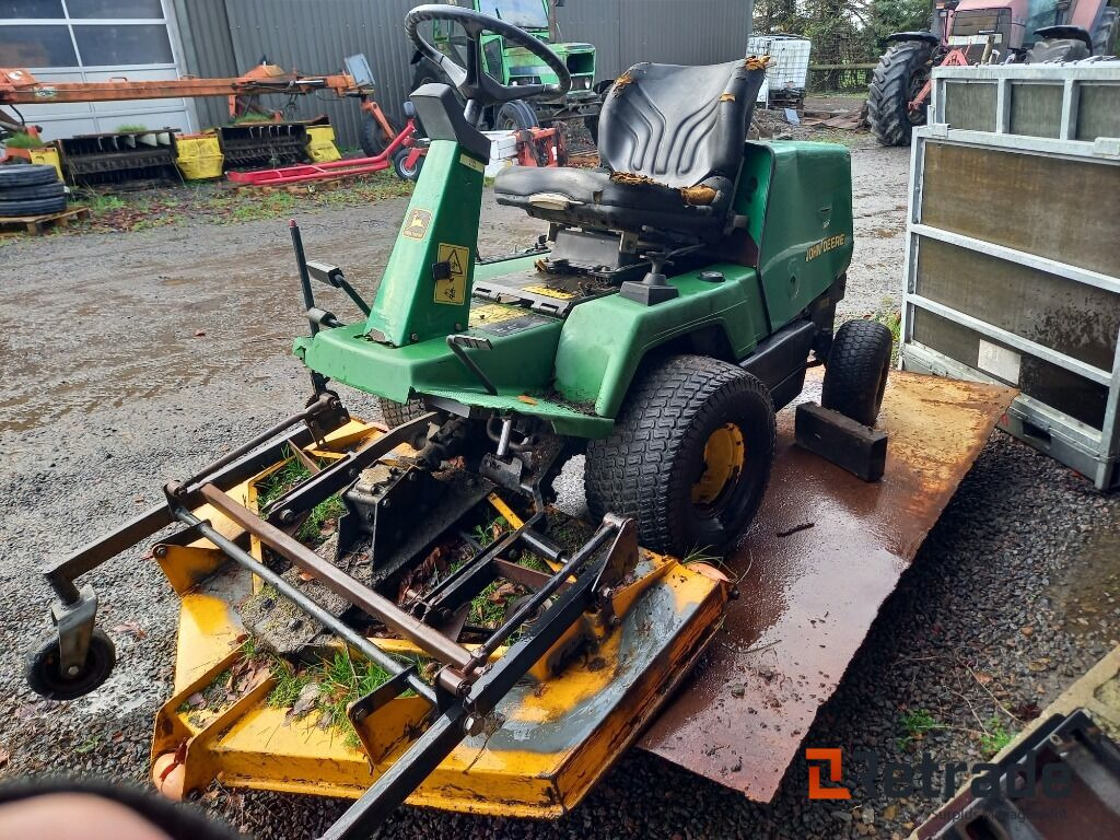 John Deere F725 klipper - Záhradná kosačka: obrázok 1 John Deere F725 klipper - Záhradná kosačka: obrázok 1