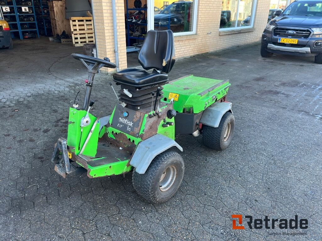 Redskabsbærer EGHOLM 2150 Redskabsbærer - Komunálne/ Špeciálne stroje: obrázok 1 Redskabsbærer EGHOLM 2150 Redskabsbærer - Komunálne/ Špeciálne stroje: obrázok 1