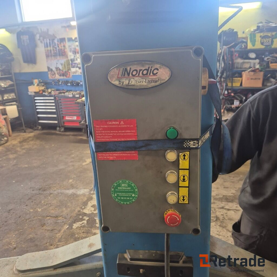 NORDIC 5tonn hydraulisk løftebukk - Vybavenie garáže/ Dielne: obrázok 4 NORDIC 5tonn hydraulisk løftebukk - Vybavenie garáže/ Dielne: obrázok 4
