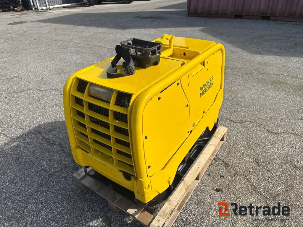 Pladevibrator Wacker Neuson Dpu80 R Remote - Stavebné zariadenia: obrázok 3 Pladevibrator Wacker Neuson Dpu80 R Remote - Stavebné zariadenia: obrázok 3