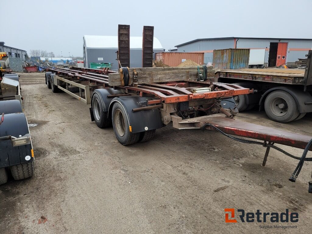 Släpvagn Briab Kilafors 4-axligt lastväxlarsläp - Hákový/ Ramenový nosič přívěs: obrázok 2 Släpvagn Briab Kilafors 4-axligt lastväxlarsläp - Hákový/ Ramenový nosič přívěs: obrázok 2