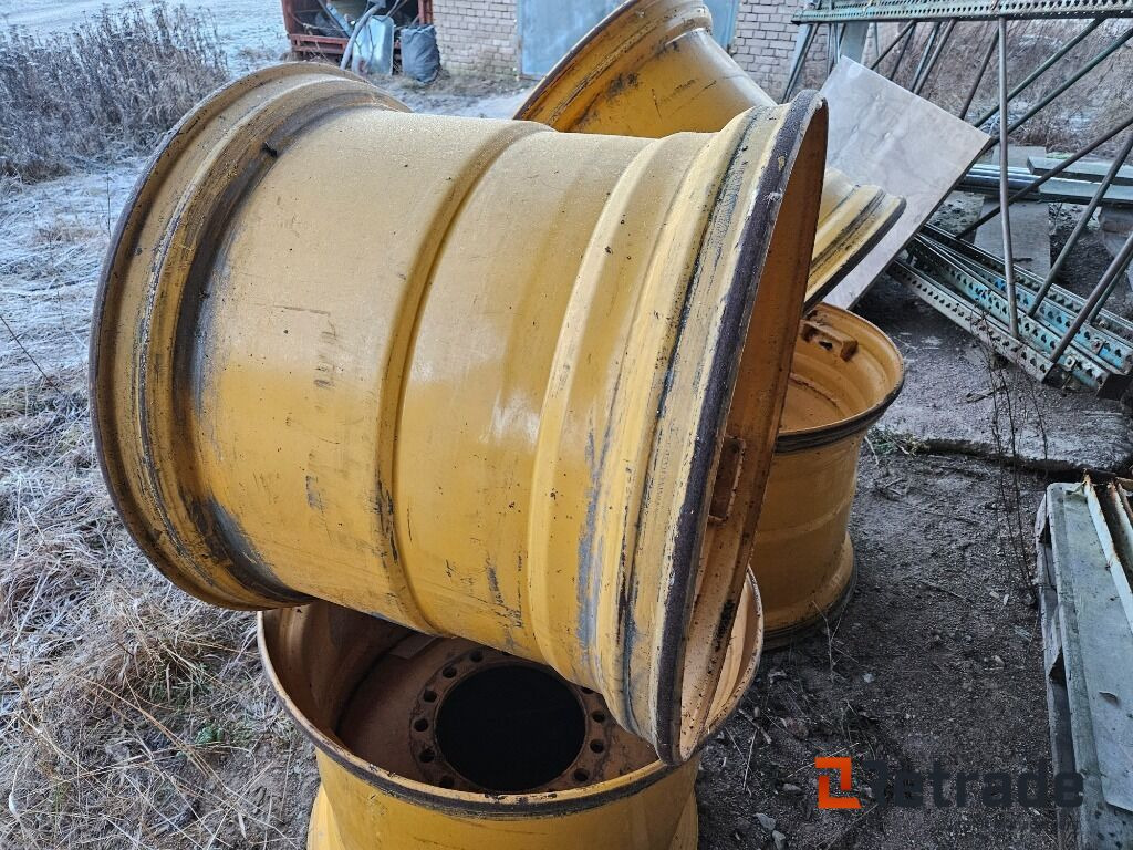 Volvo L90 20,5 fälgar extra breda - Stavebné stroje: obrázok 5 Volvo L90 20,5 fälgar extra breda - Stavebné stroje: obrázok 5