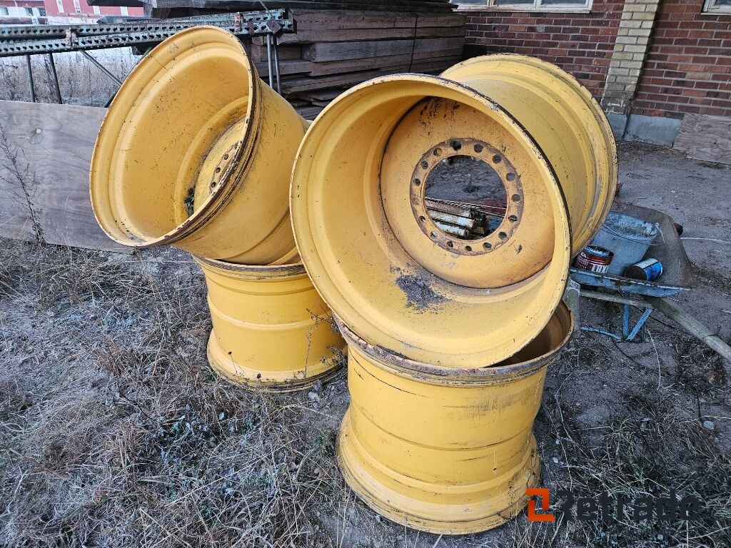 Volvo L90 20,5 fälgar extra breda - Stavebné stroje: obrázok 1 Volvo L90 20,5 fälgar extra breda - Stavebné stroje: obrázok 1