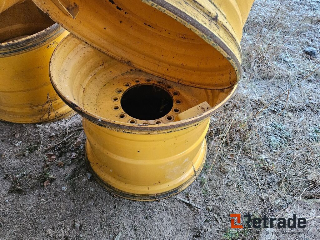 Volvo L90 20,5 fälgar extra breda - Stavebné stroje: obrázok 4 Volvo L90 20,5 fälgar extra breda - Stavebné stroje: obrázok 4