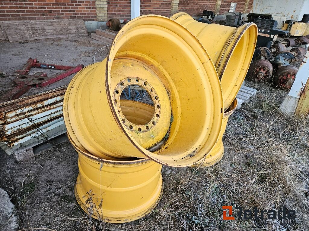 Volvo L90 20,5 fälgar extra breda - Stavebné stroje: obrázok 2 Volvo L90 20,5 fälgar extra breda - Stavebné stroje: obrázok 2