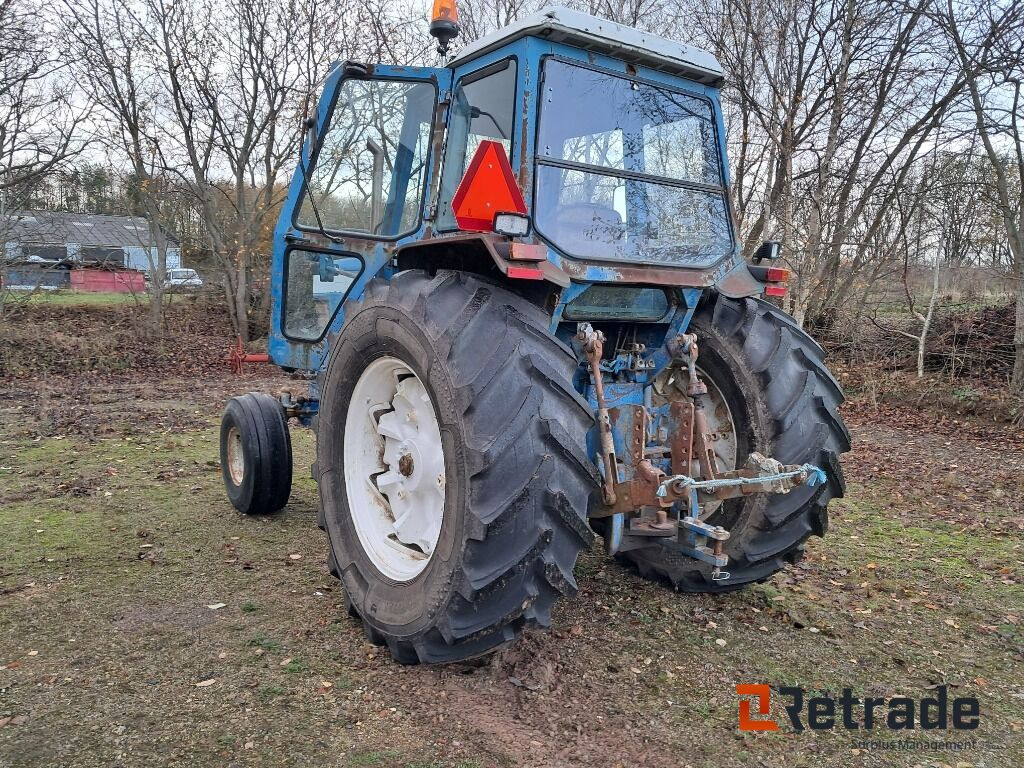 Traktor Ford Tw 15 2 hjulstrukken - Traktor: obrázok 4 Traktor Ford Tw 15 2 hjulstrukken - Traktor: obrázok 4
