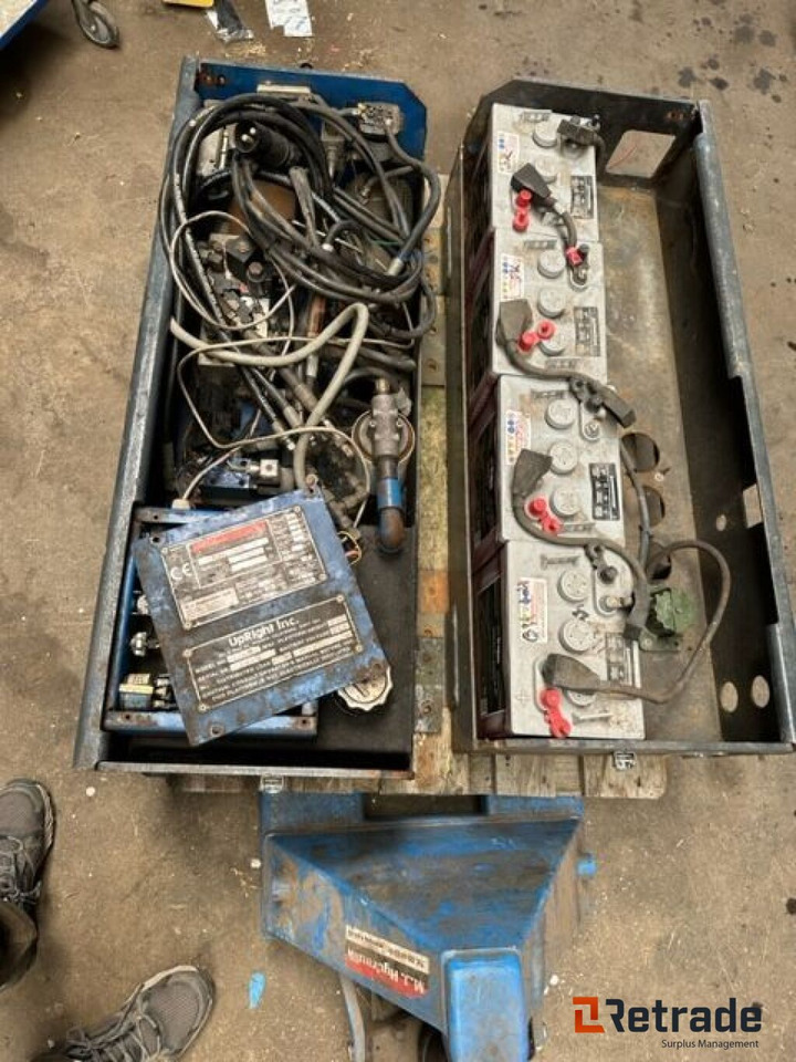 Upright Sax Platform 10 meter / Scissor platform 10 meters - Samohybná plošiny: obrázok 4 Upright Sax Platform 10 meter / Scissor platform 10 meters - Samohybná plošiny: obrázok 4