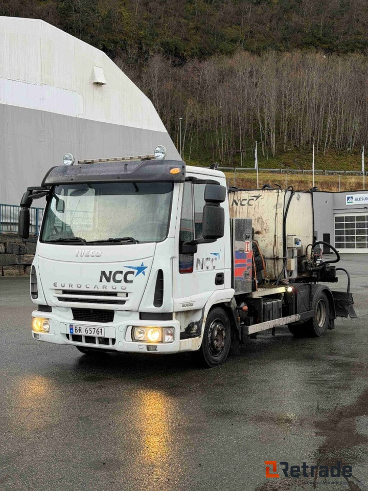 Varebil IVECO ML80E22/P 2008 mod med Weiro limutstyr - Automobil: obrázok 1 Varebil IVECO ML80E22/P 2008 mod med Weiro limutstyr - Automobil: obrázok 1