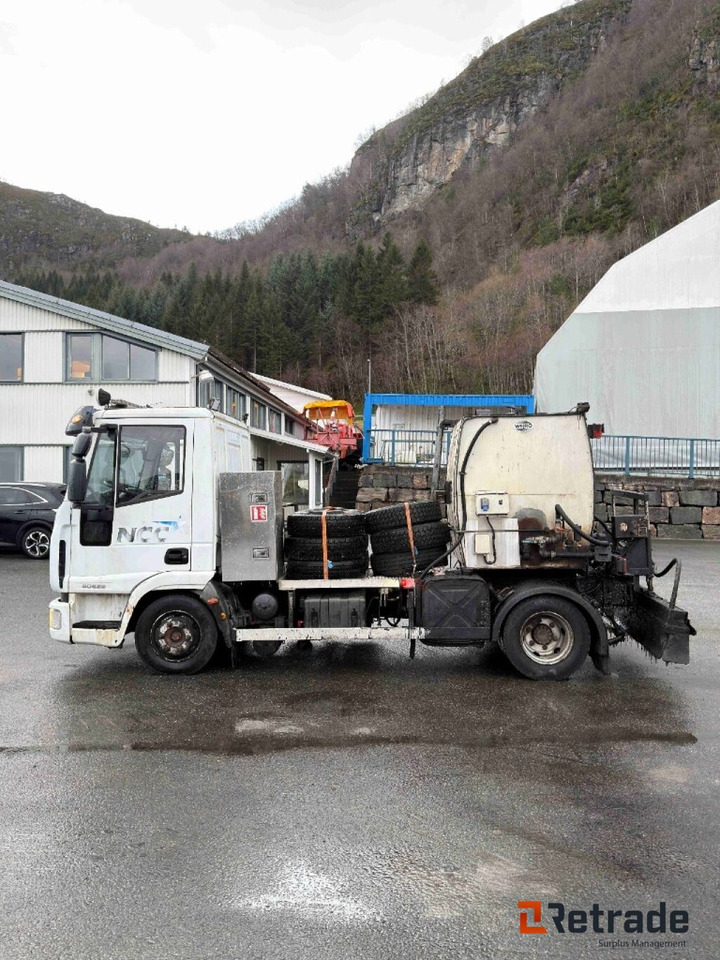 Varebil IVECO ML80E22/P 2008 mod med Weiro limutstyr - Automobil: obrázok 3 Varebil IVECO ML80E22/P 2008 mod med Weiro limutstyr - Automobil: obrázok 3