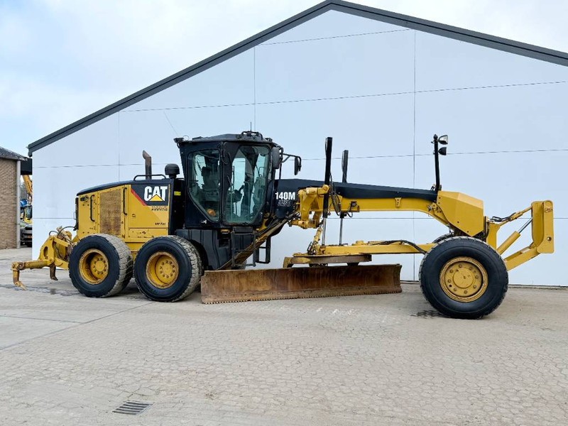 Cat 140M AWD 6x6 VHP Plus - Snowblade/ Ripper - Zrovnávač: obrázok 4 Cat 140M AWD 6x6 VHP Plus - Snowblade/ Ripper - Zrovnávač: obrázok 4