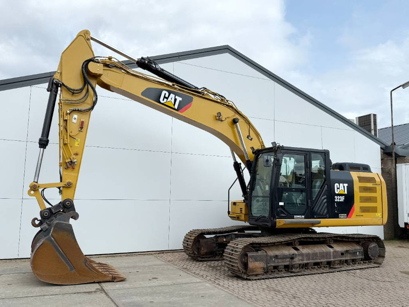 Cat 323FL - German Machine / Rear + Side Camera - Pásové rýpadlo: obrázok 2 Cat 323FL - German Machine / Rear + Side Camera - Pásové rýpadlo: obrázok 2