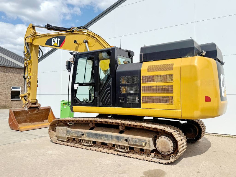 Cat 323FL Z-Line Full Electric - 300kWh Capacity - Pásové rýpadlo: obrázok 3 Cat 323FL Z-Line Full Electric - 300kWh Capacity - Pásové rýpadlo: obrázok 3