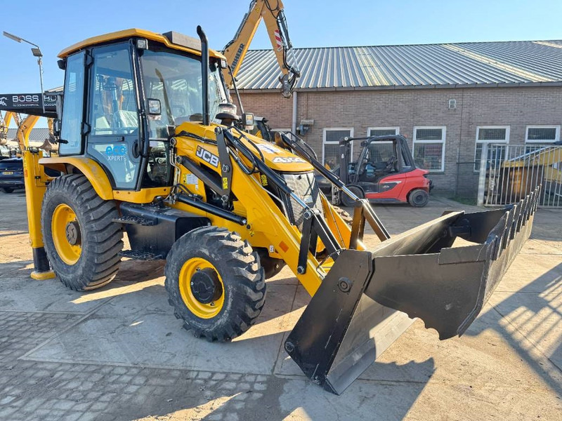 JCB 3DX / 3CX Plus 4WD - 4/1 Bucket + Hammer - Rýpadlo-nakladač: obrázok 4 JCB 3DX / 3CX Plus 4WD - 4/1 Bucket + Hammer - Rýpadlo-nakladač: obrázok 4