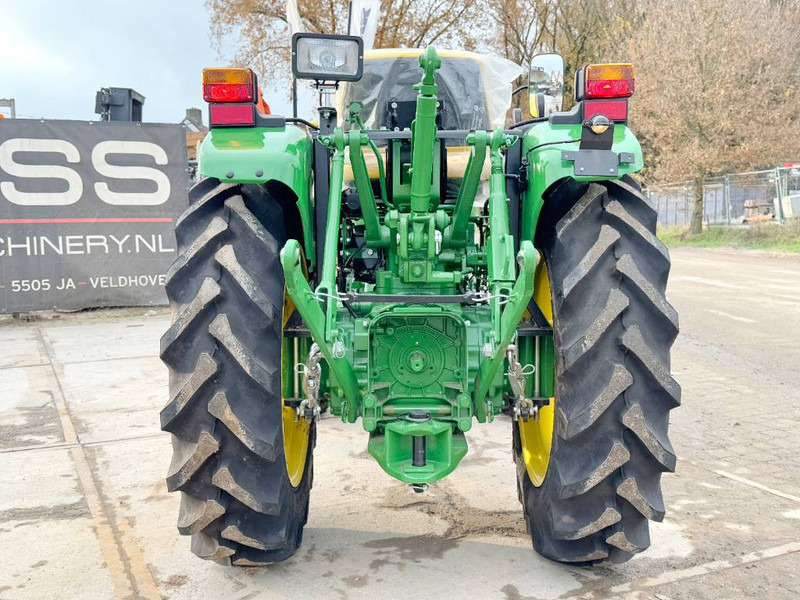 John Deere 3036EN 4WD - New / Unused / 2024 / 36hp - Traktor: obrázok 3 John Deere 3036EN 4WD - New / Unused / 2024 / 36hp - Traktor: obrázok 3