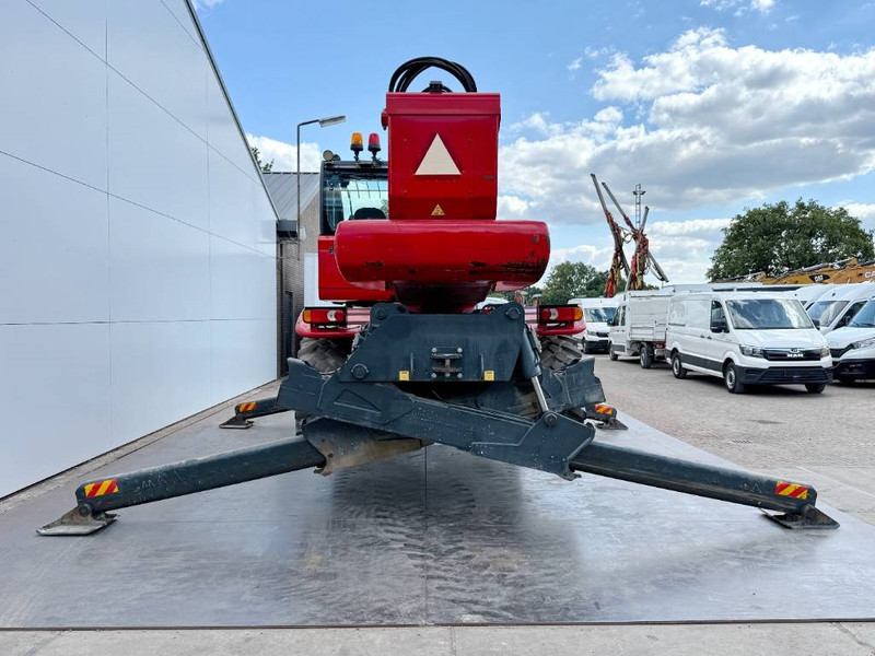 MAGNI RTH5.30 - Remote Control / 4x4x4 / Airco - Teleskopický nakladač: obrázok 4 MAGNI RTH5.30 - Remote Control / 4x4x4 / Airco - Teleskopický nakladač: obrázok 4