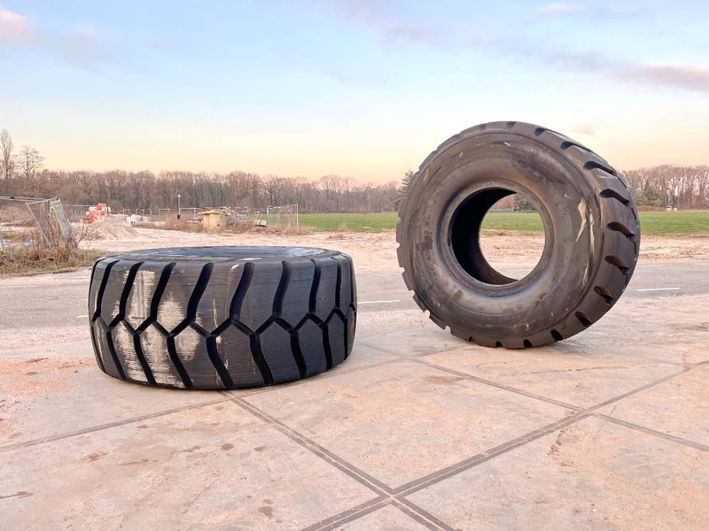 Michelin X Mine D2 45/65R45 Tyre x 2 - Pneumatiky a disky pre Stavebné stroje: obrázok 1 Michelin X Mine D2 45/65R45 Tyre x 2 - Pneumatiky a disky pre Stavebné stroje: obrázok 1
