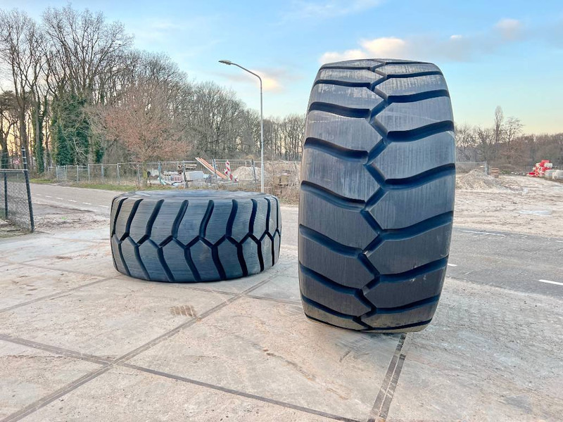 Michelin X Mine D2 45/65R45 Tyre x 2 - Pneumatiky a disky pre Stavebné stroje: obrázok 2 Michelin X Mine D2 45/65R45 Tyre x 2 - Pneumatiky a disky pre Stavebné stroje: obrázok 2