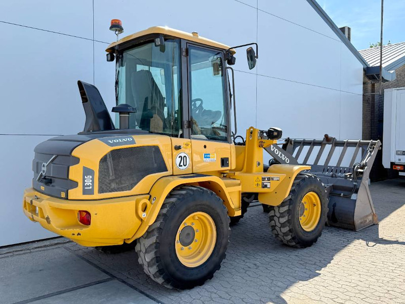 Volvo L30G - German Machine / 3rd Function - Kolesový nakladač: obrázok 5 Volvo L30G - German Machine / 3rd Function - Kolesový nakladač: obrázok 5
