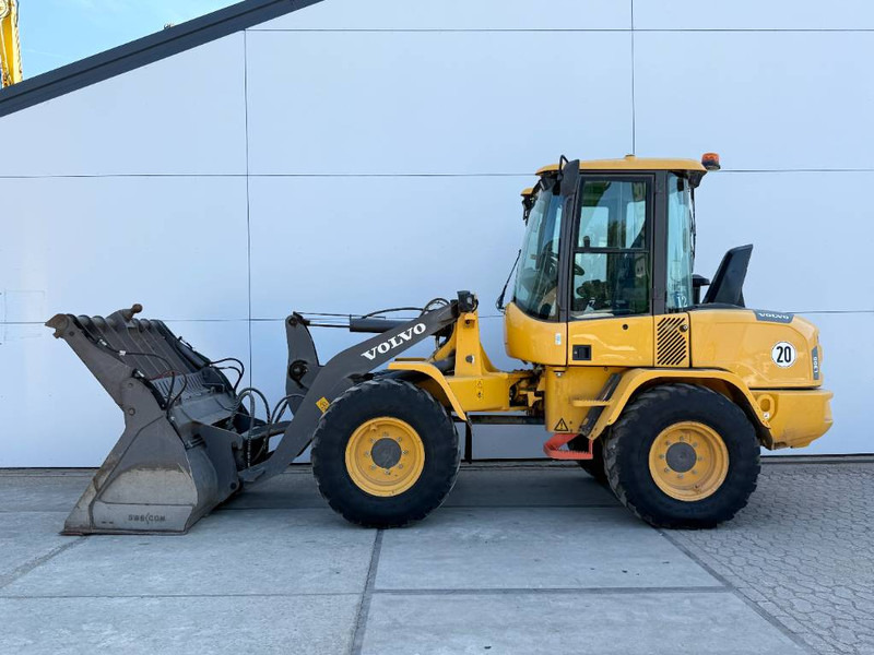 Volvo L30G - German Machine / 3rd Function - Kolesový nakladač: obrázok 1 Volvo L30G - German Machine / 3rd Function - Kolesový nakladač: obrázok 1
