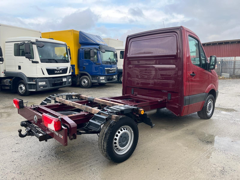 Volkswagen Crafter Fahrgestell 4x2 Euro 5 AHK (6) - Dodávka: obrázok 5 Volkswagen Crafter Fahrgestell 4x2 Euro 5 AHK (6) - Dodávka: obrázok 5